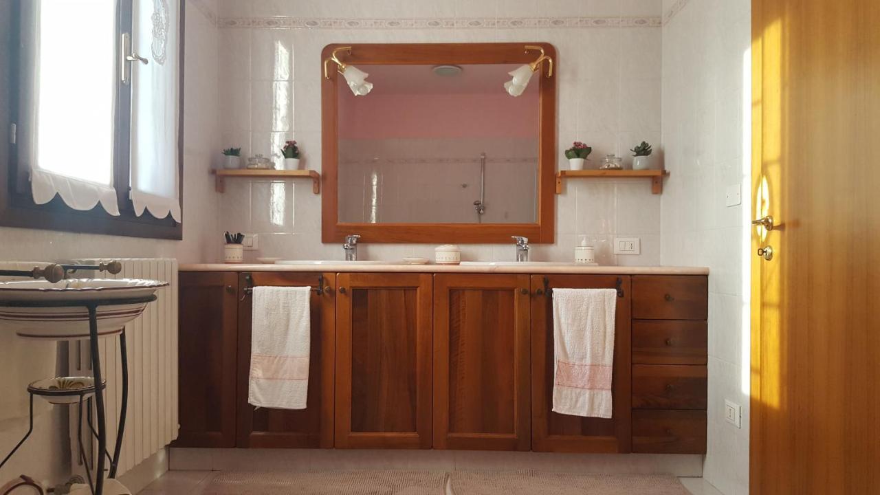 Monte San Pietro B&B I Girasoli المظهر الخارجي الصورة